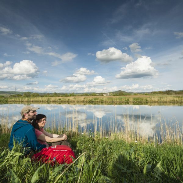 Am Werkkanal bei Altendorf mit dem Schießberg im Hintergrund. Foto: Andreas Hub