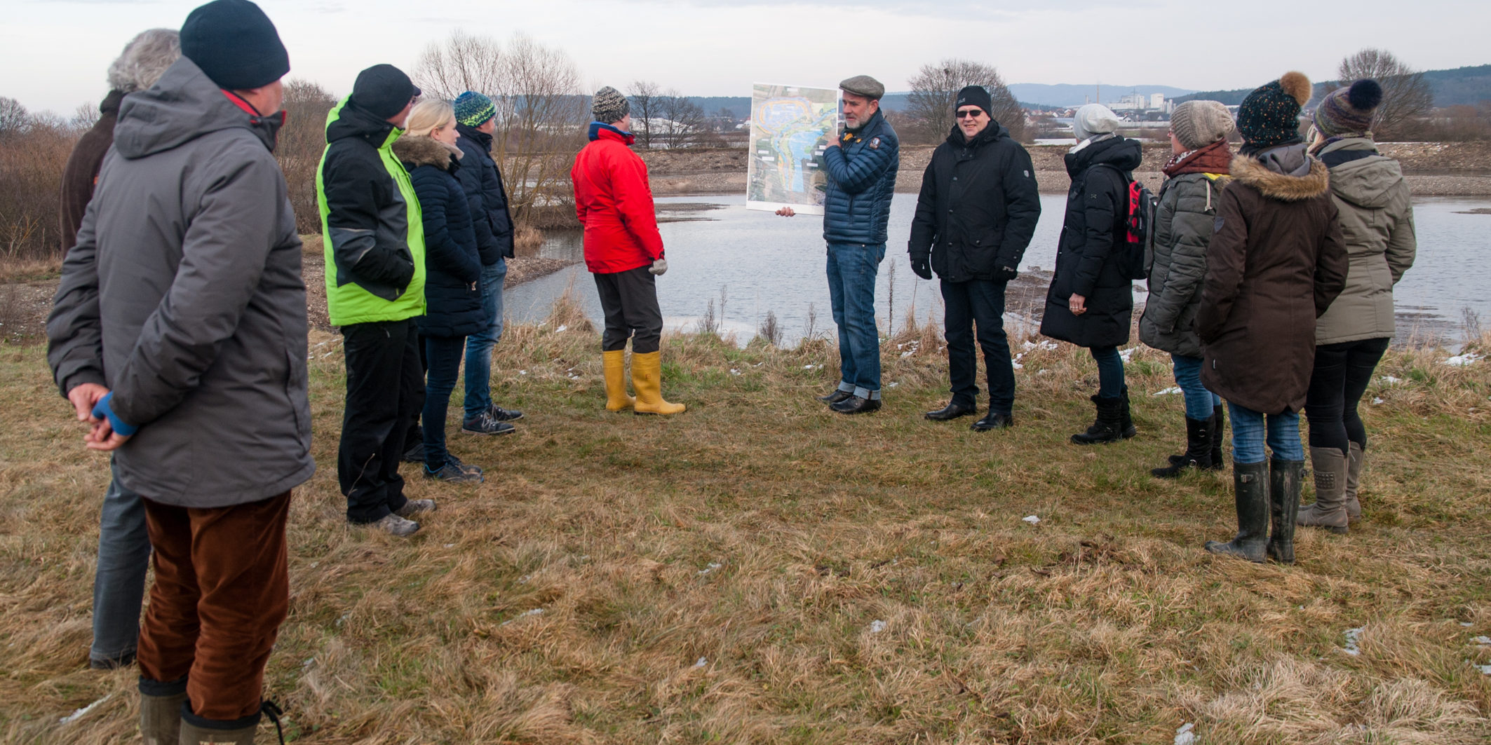 Partner für den Main bei der Besichtigung der Baustelle zur neuen Mainschleife Zapfendorf. Foto: Anne Schmitt