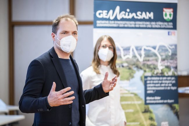 Projektmanager Marc Heinz und Mitarbeiterin Simone Kolb beim Pressauftakt geMAINsam am 3.2.21 in Knetzgau. Foto: Rene Rupprecht